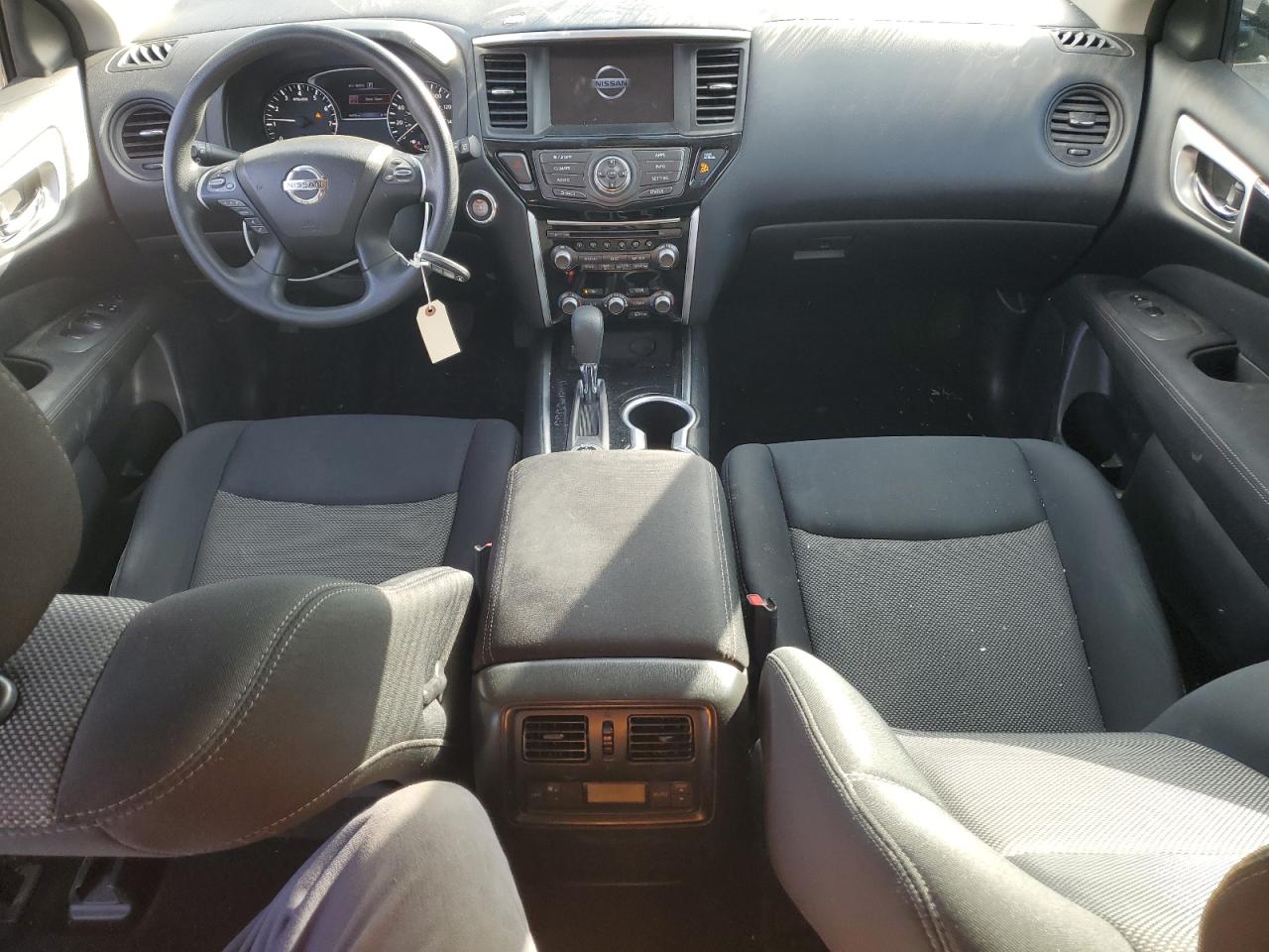 2017 Nissan Pathfinder - Image 8