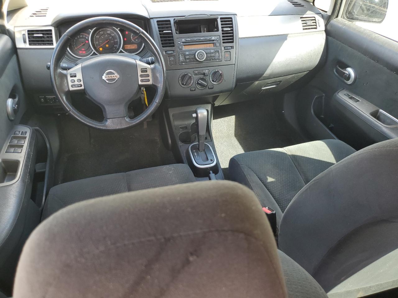 2012 Nissan Versa - Image 8