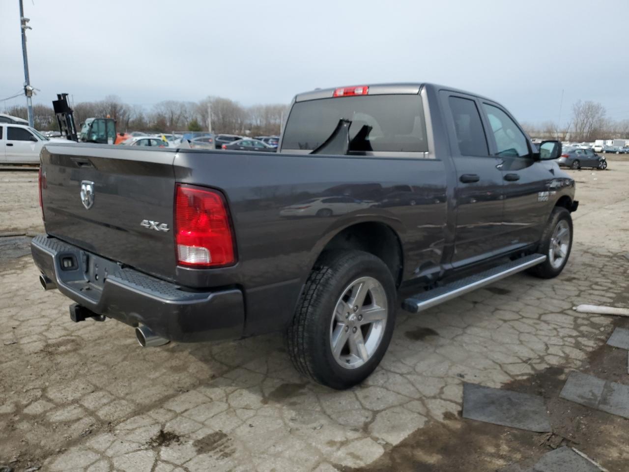 2014 RAM 1500 - Image 3