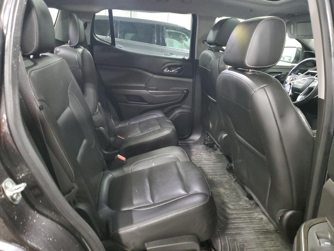 2019 GMC Acadia - Image 12