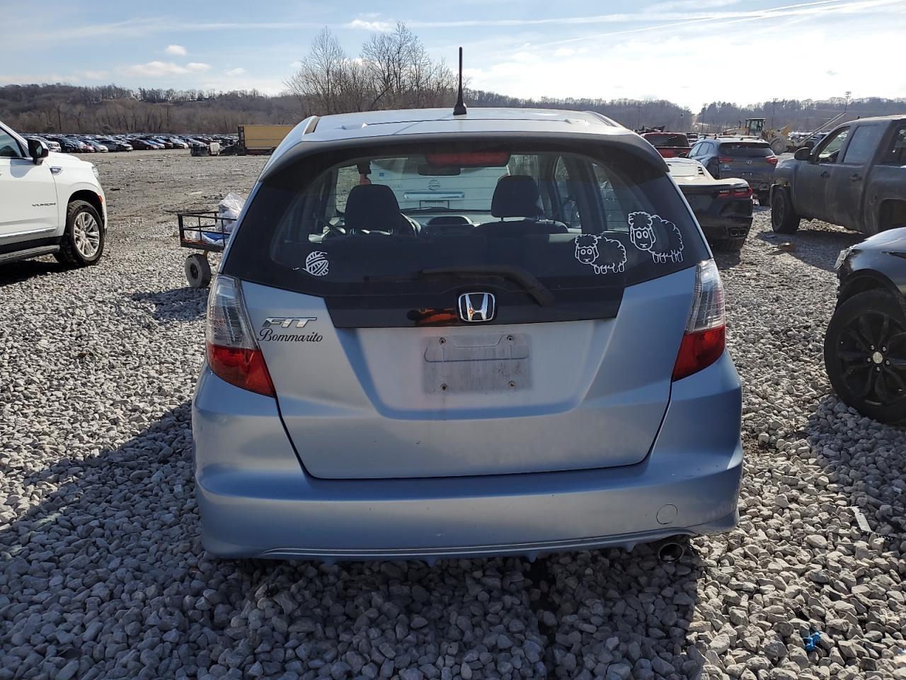 2009 Honda Fit - Image 6
