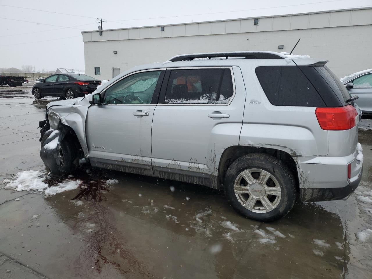 2016 GMC Terrain - Image 2
