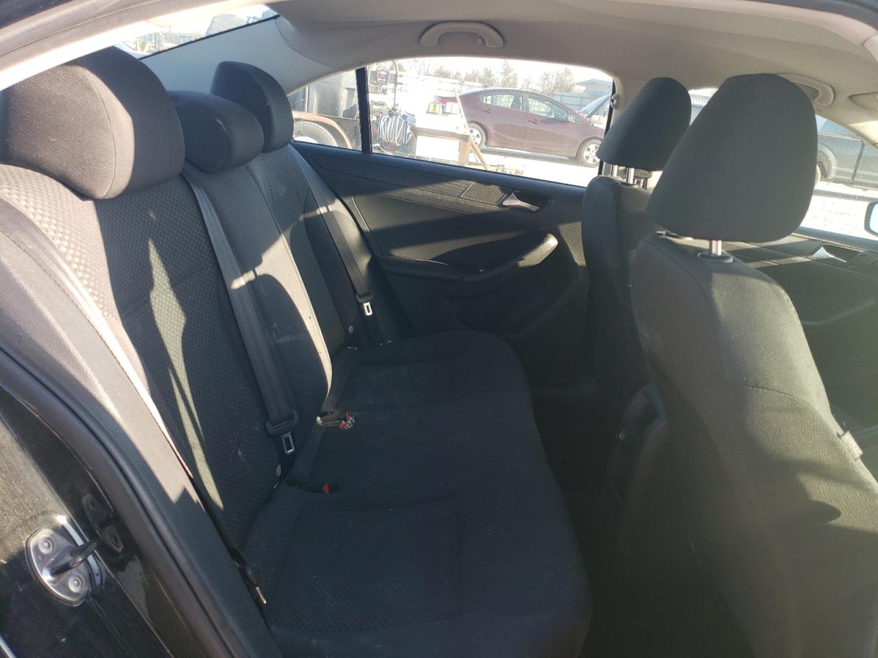 2014 Volkswagen Jetta - Image 10