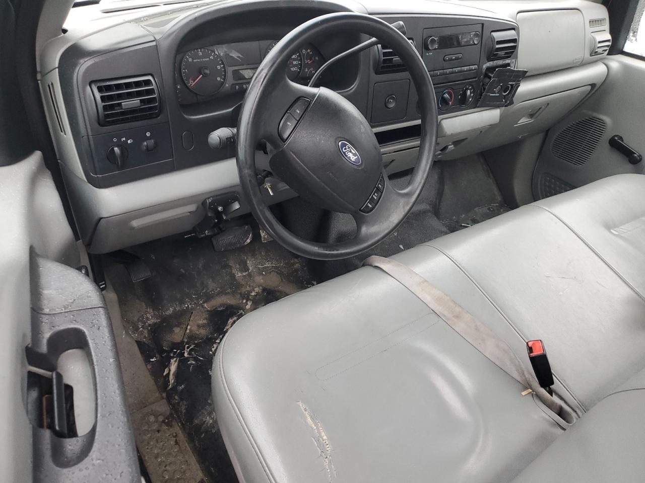 2007 Ford F250 - Image 8
