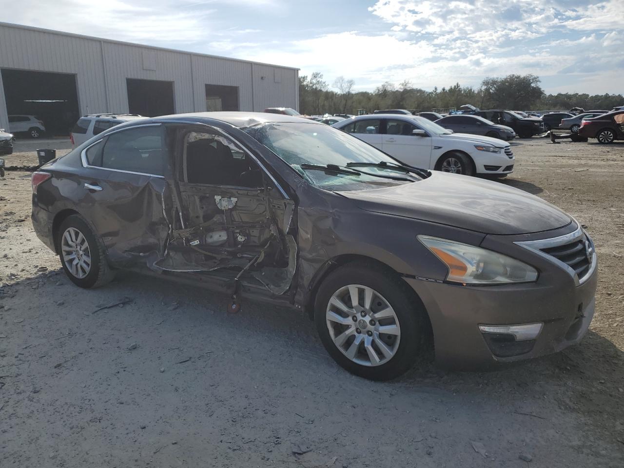 2014 Nissan Altima - Image 4
