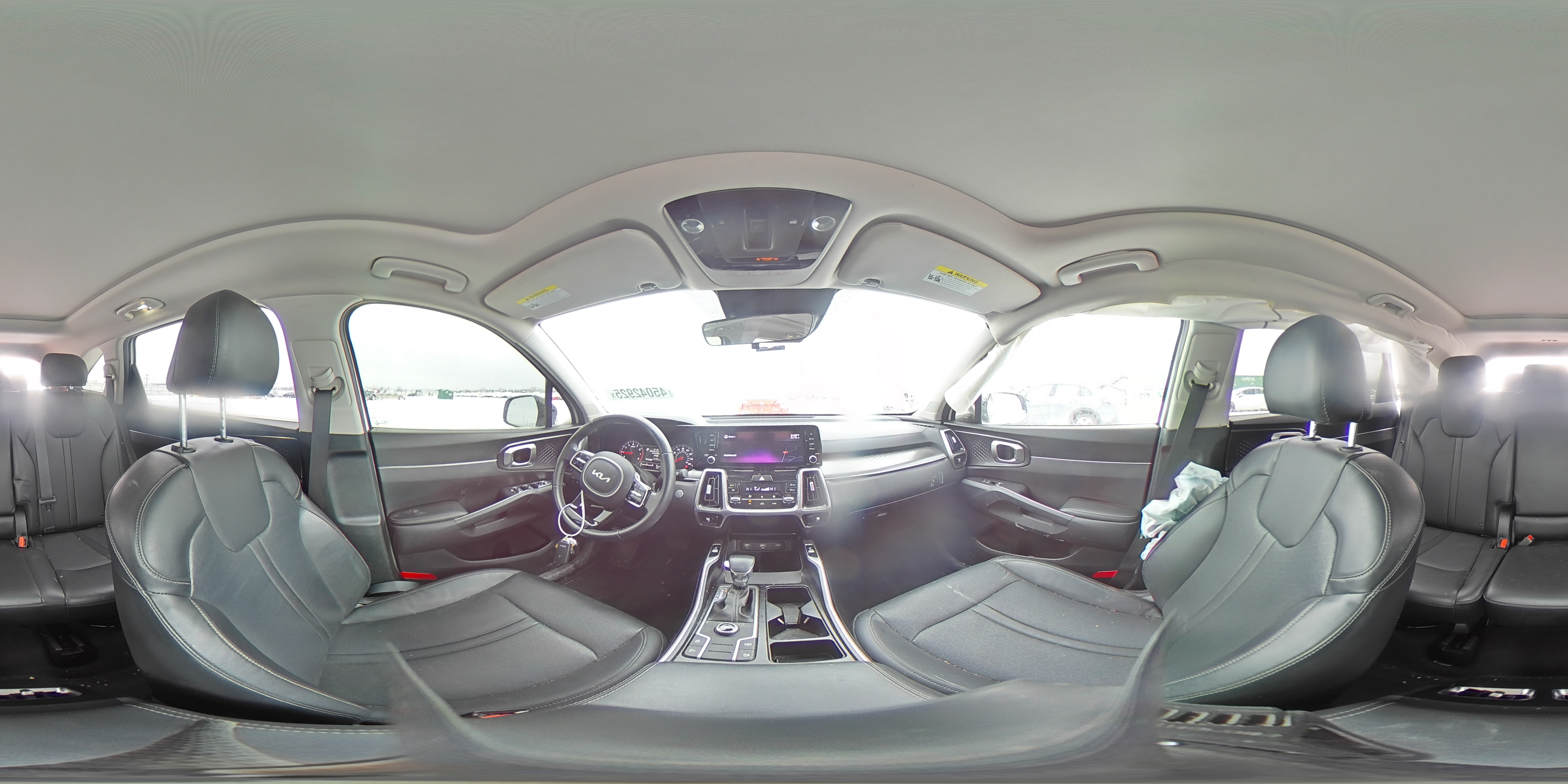 2022 Kia Sorento - Image 13