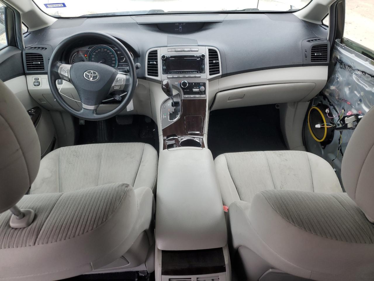 2010 Toyota Venza - Image 8