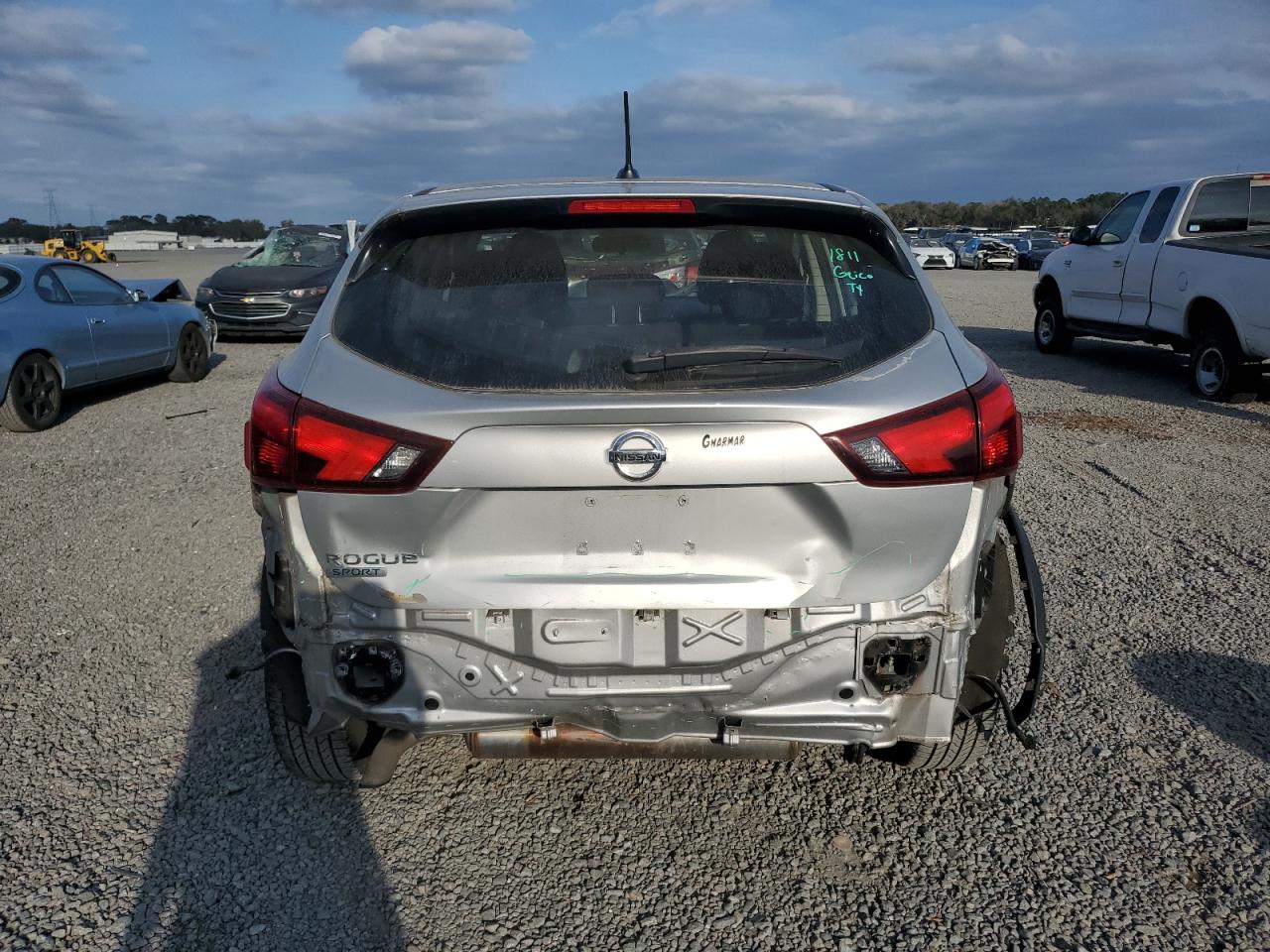 2019 Nissan Rogue - Image 6
