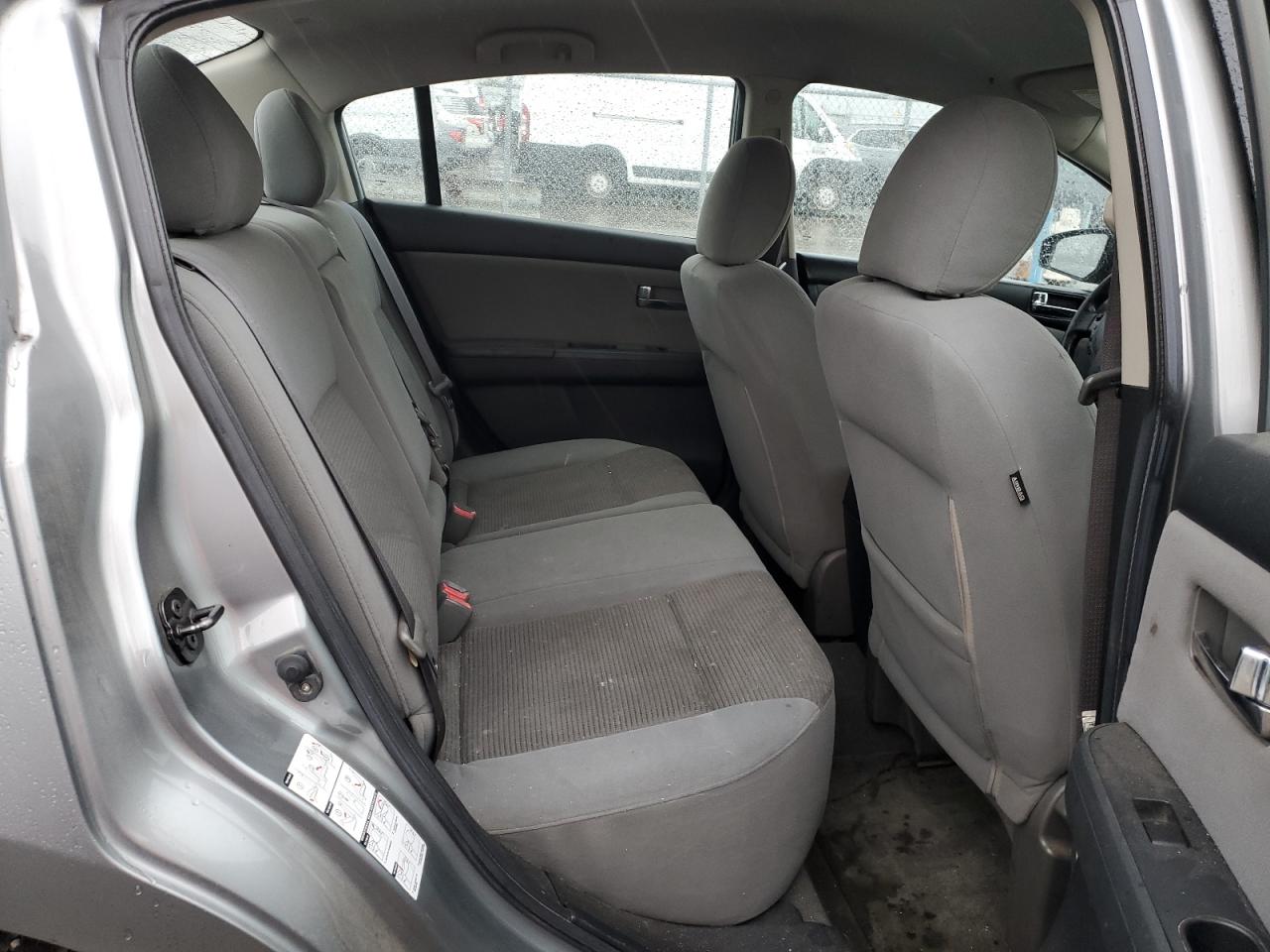 2011 Nissan Sentra - Image 10