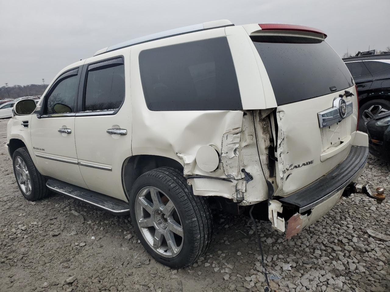 2007 Cadillac Escalade - Image 2