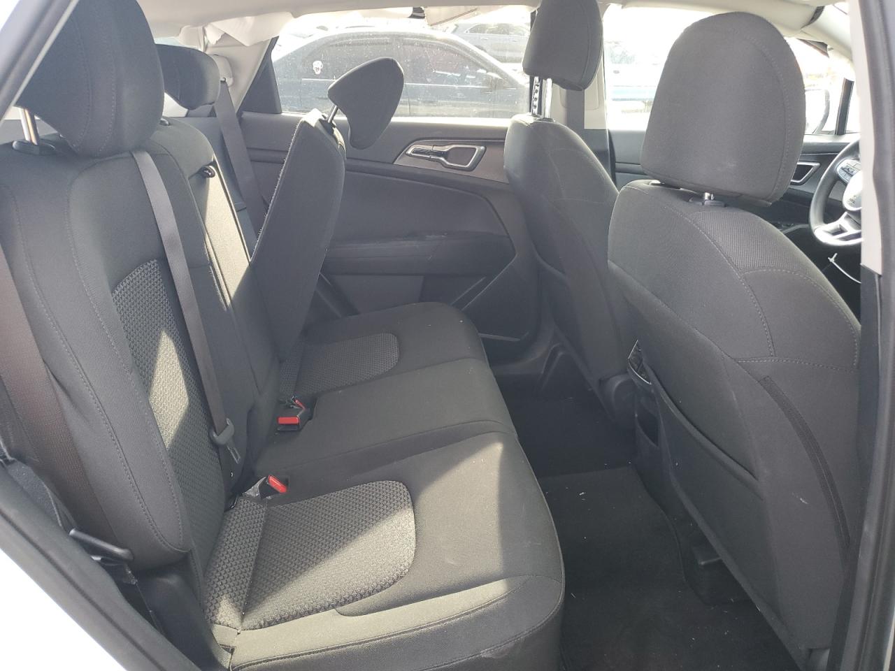 2023 Kia Sportage - Image 11