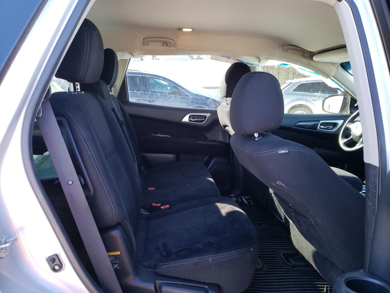 2014 Nissan Pathfinder - Image 11