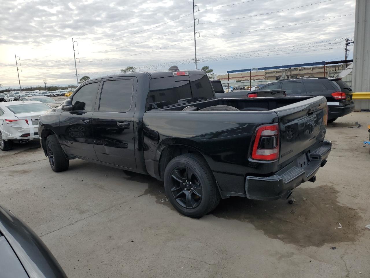 2020 RAM 1500 - Image 2