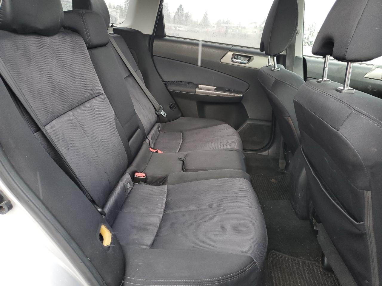 2010 Subaru Forester - Image 11