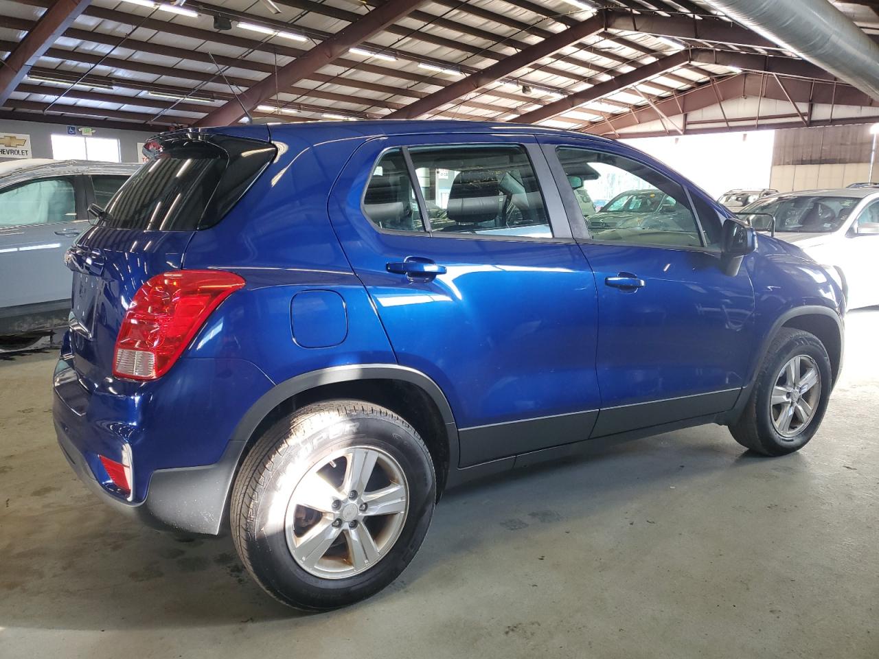 2017 Chevrolet Trax - Image 3