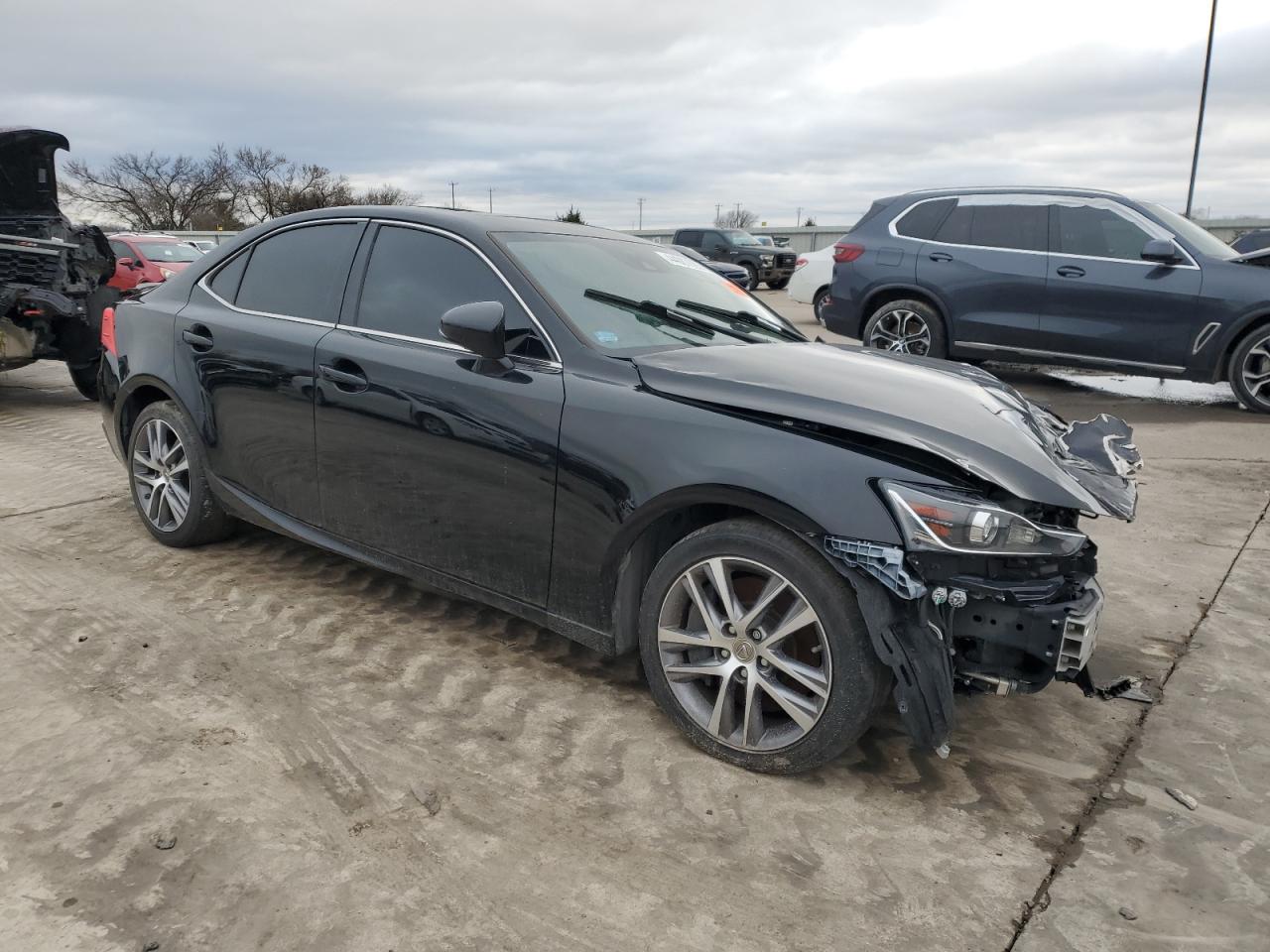 2020 Lexus IS - Image 4