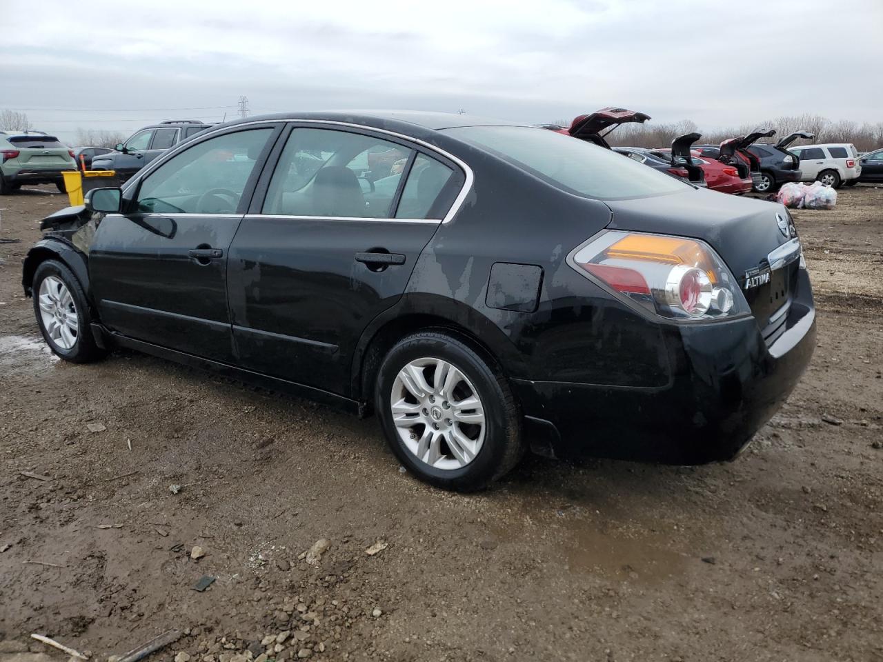 2010 Nissan Altima - Image 2