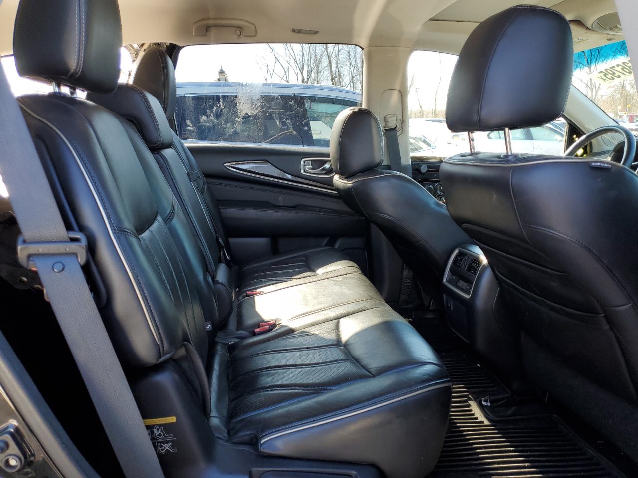 2016 Infiniti QX60 - Image 11