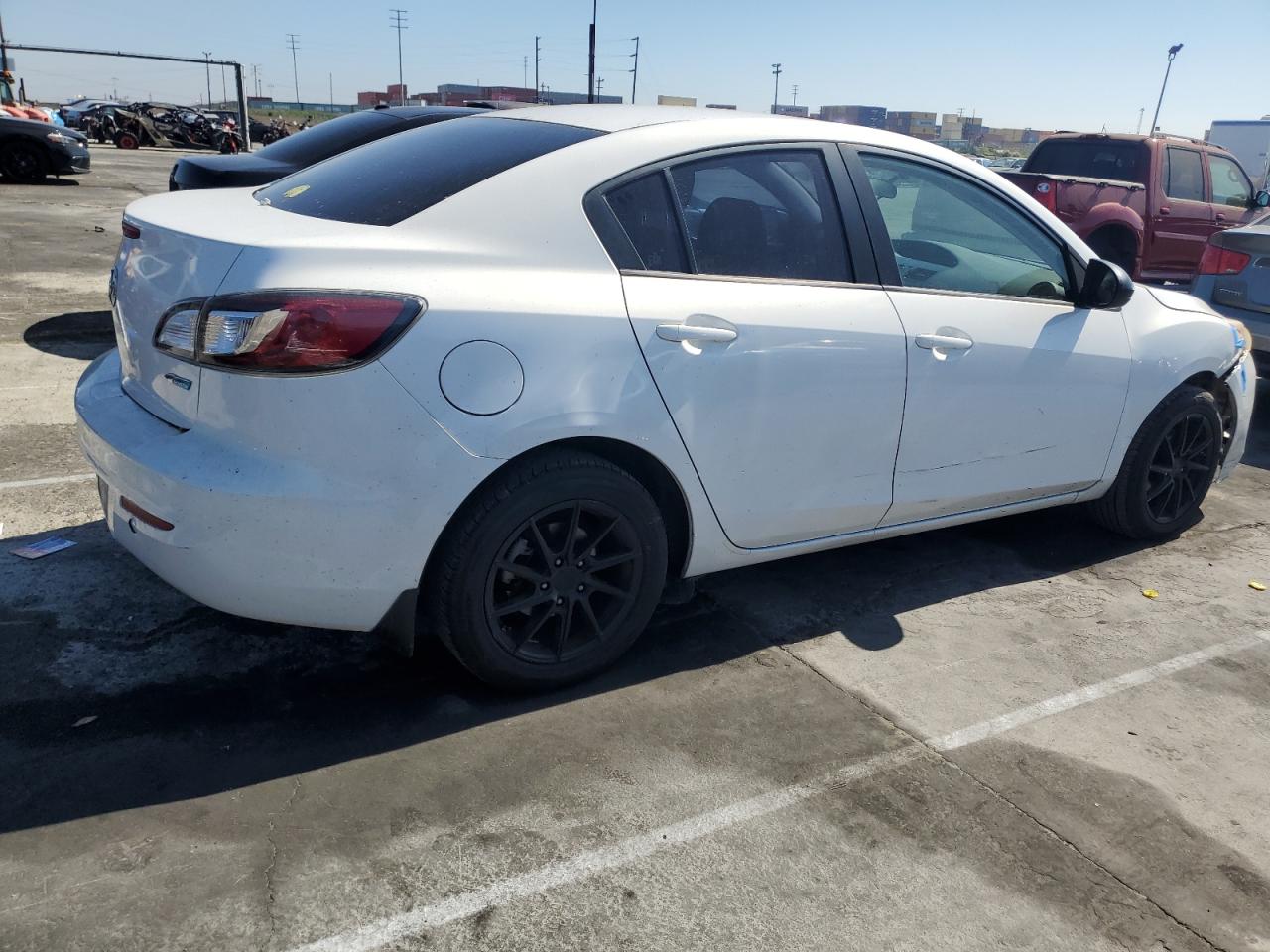 2013 Mazda 3 - Image 3