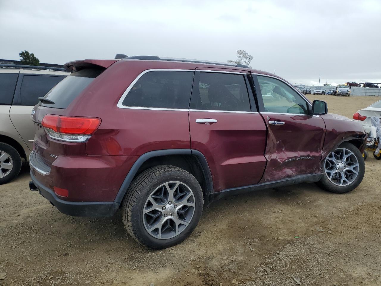 2019 Jeep Grand Cherokee - Image 3
