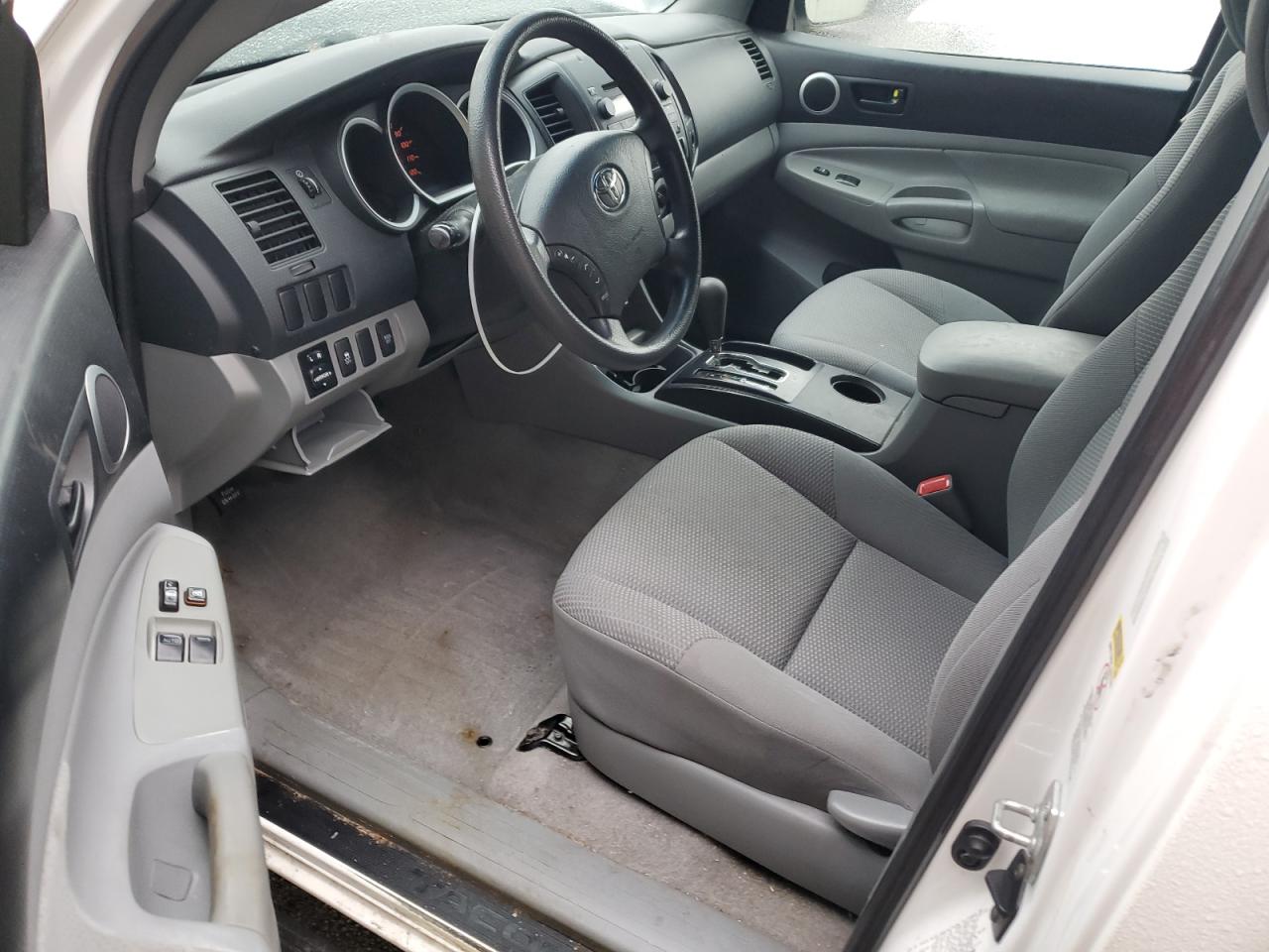 2009 Toyota Tacoma - Image 8