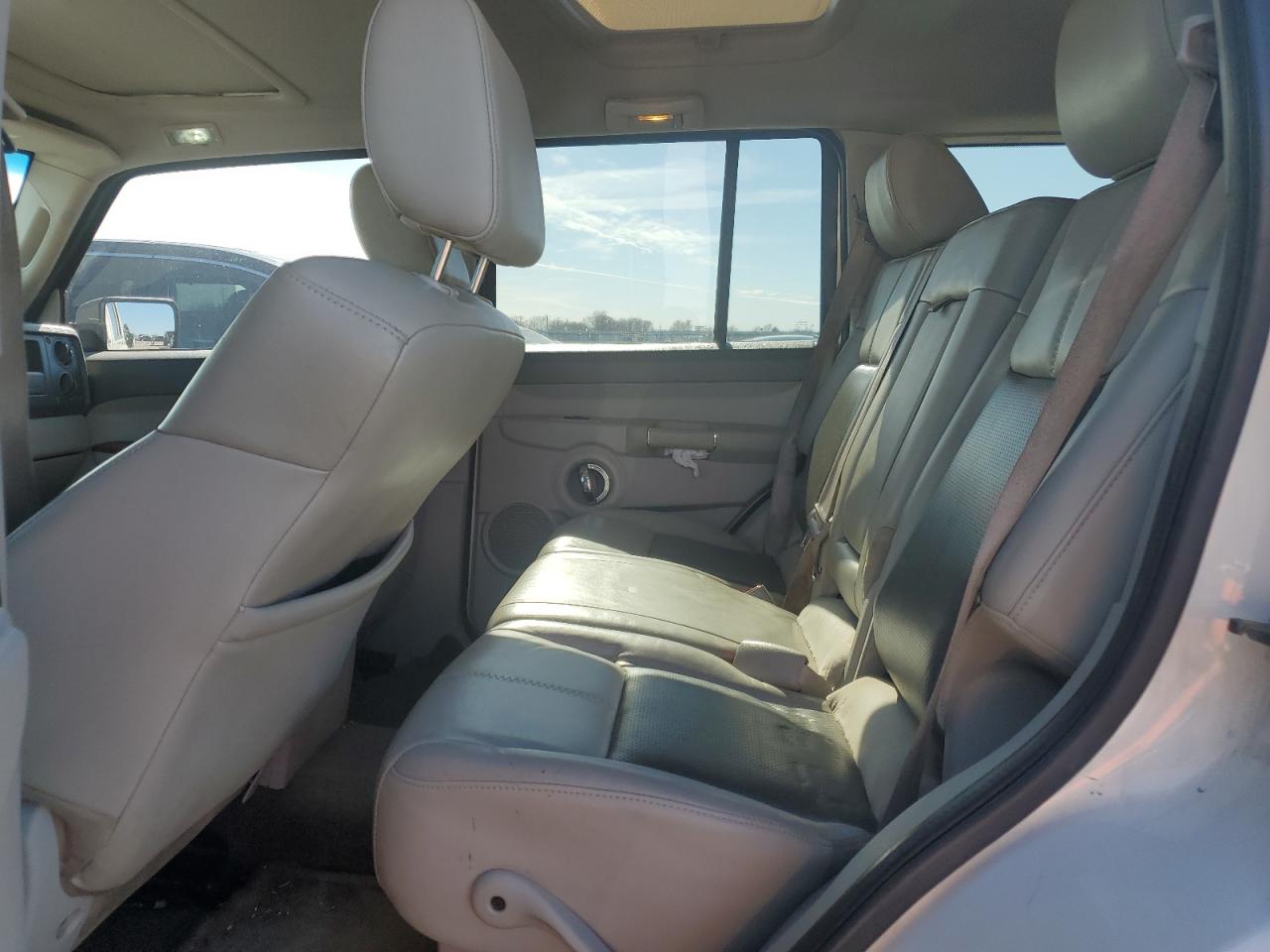 2006 Jeep Commander Limited VIN: 1J8HH58N06C355663 Lot: 46853945