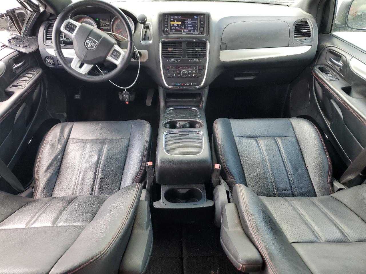 2018 Dodge Caravan - Image 8