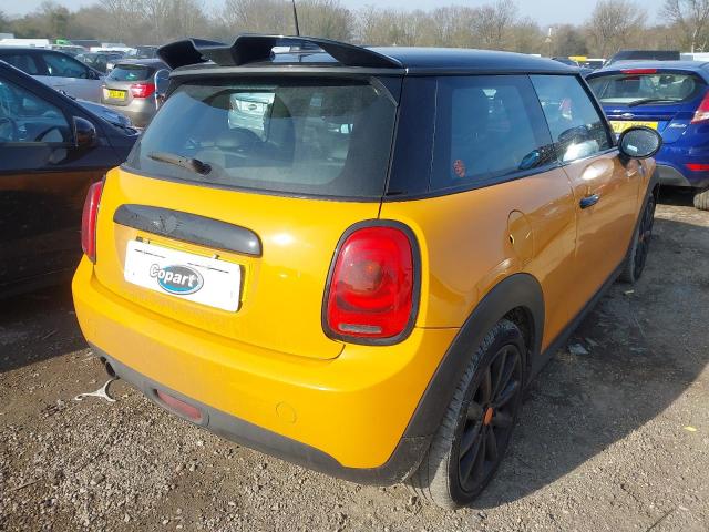 2014 MINI COOPER