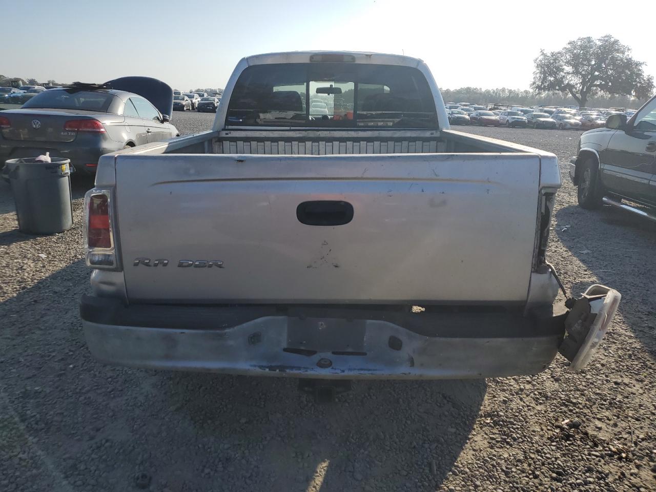 2008 Mitsubishi Raider - Image 6
