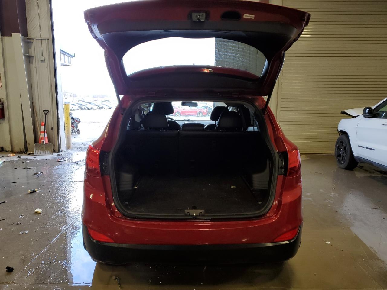 2012 Hyundai Tucson - Image 6