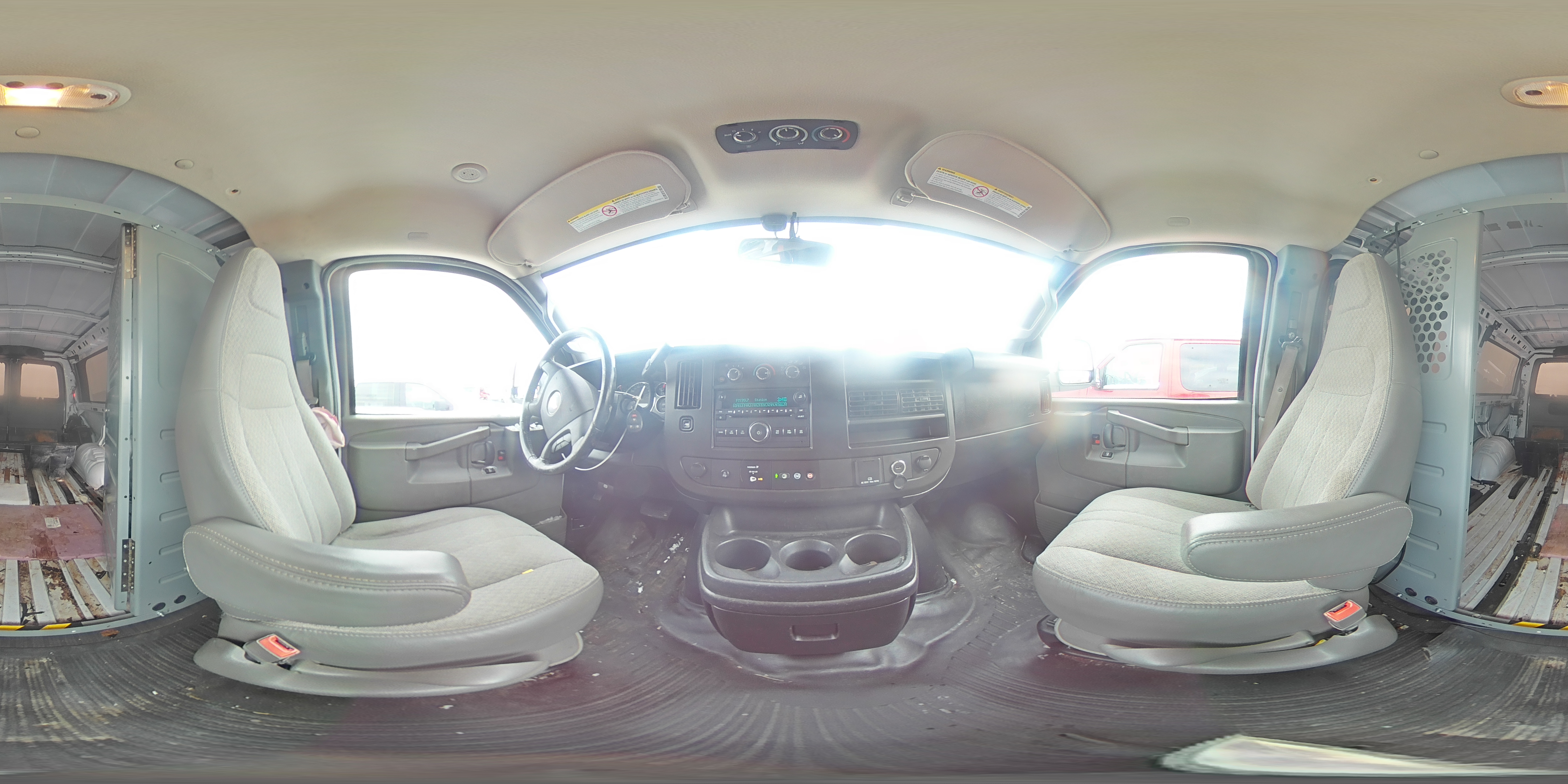 2020 Chevrolet Express - Image 12