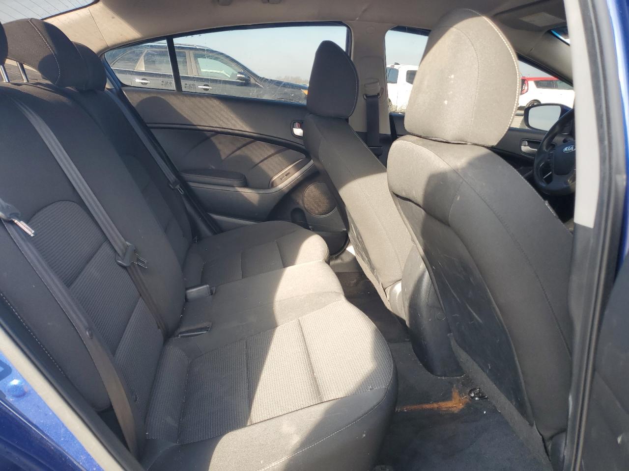 2017 Kia Forte - Image 10