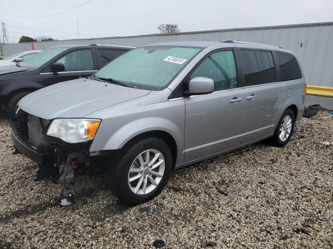 2019 Dodge Caravan - Image 1