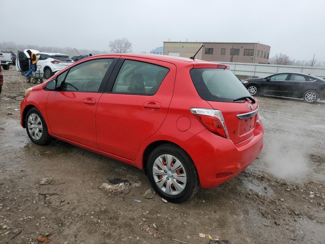 2013 Toyota Yaris - Image 2