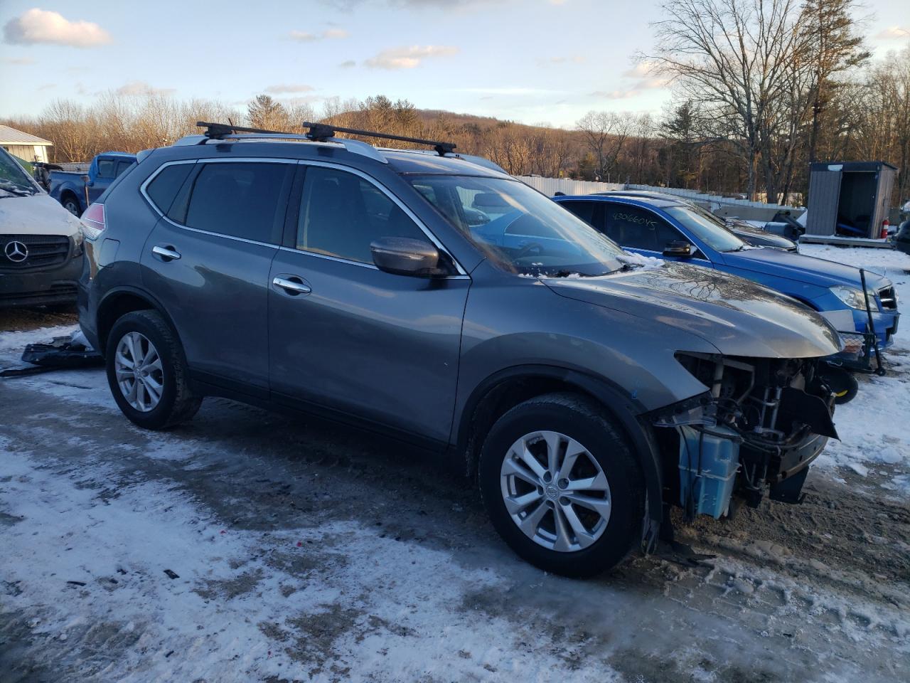 2015 Nissan Rogue - Image 4