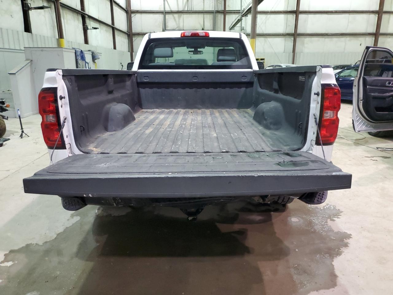 2015 Chevrolet Silverado - Image 6