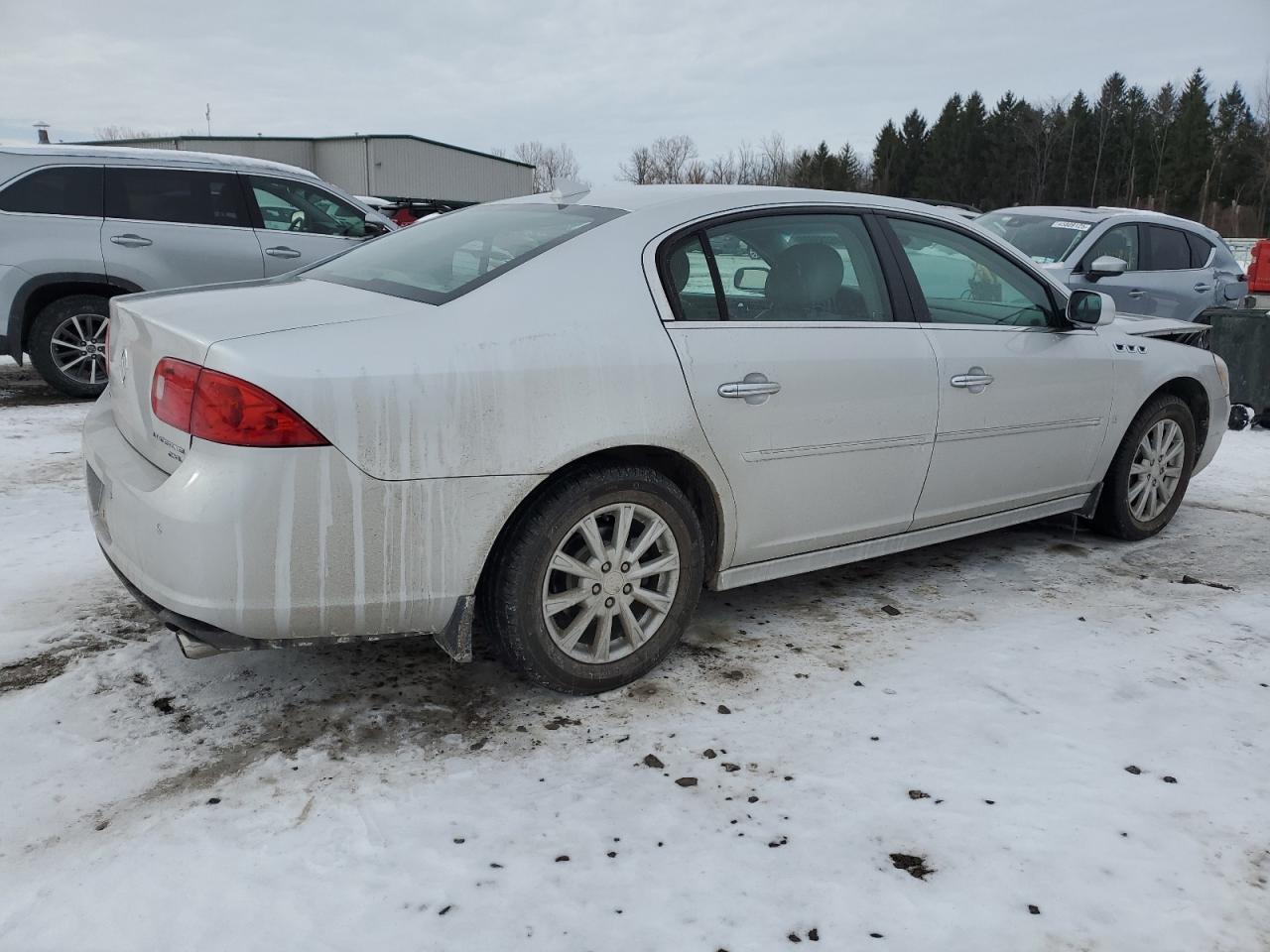 2010 Buick Lucerne - Image 3