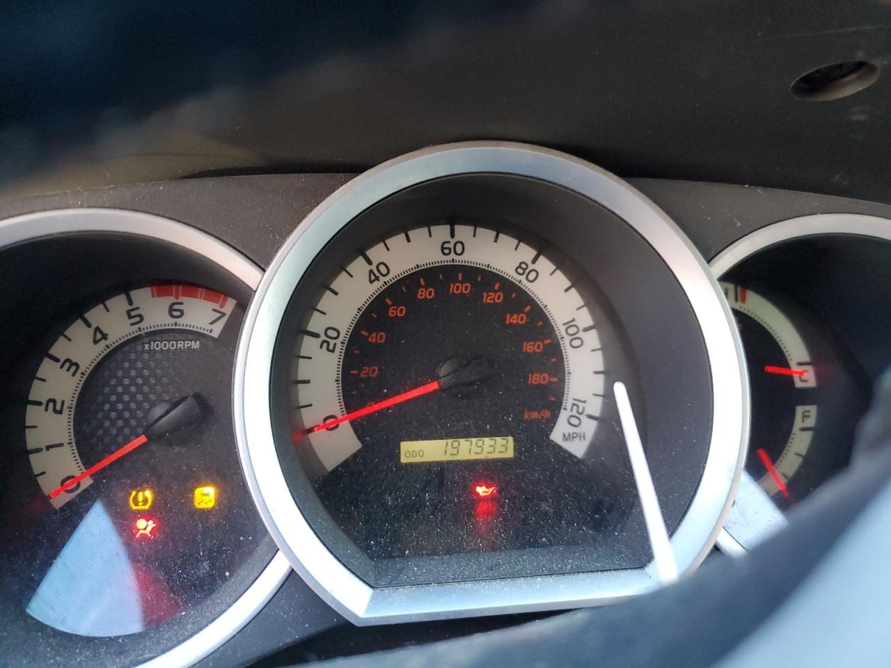 2015 Toyota Tacoma - Image 9