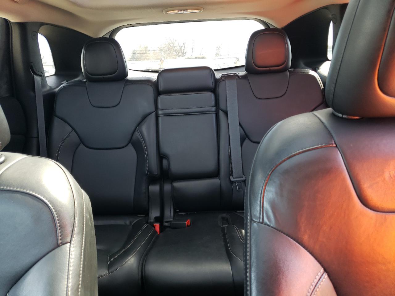 2015 Jeep Grand Cherokee - Image 10