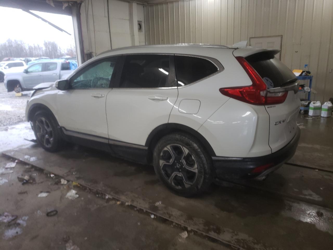 2017 Honda CR-V - Image 2