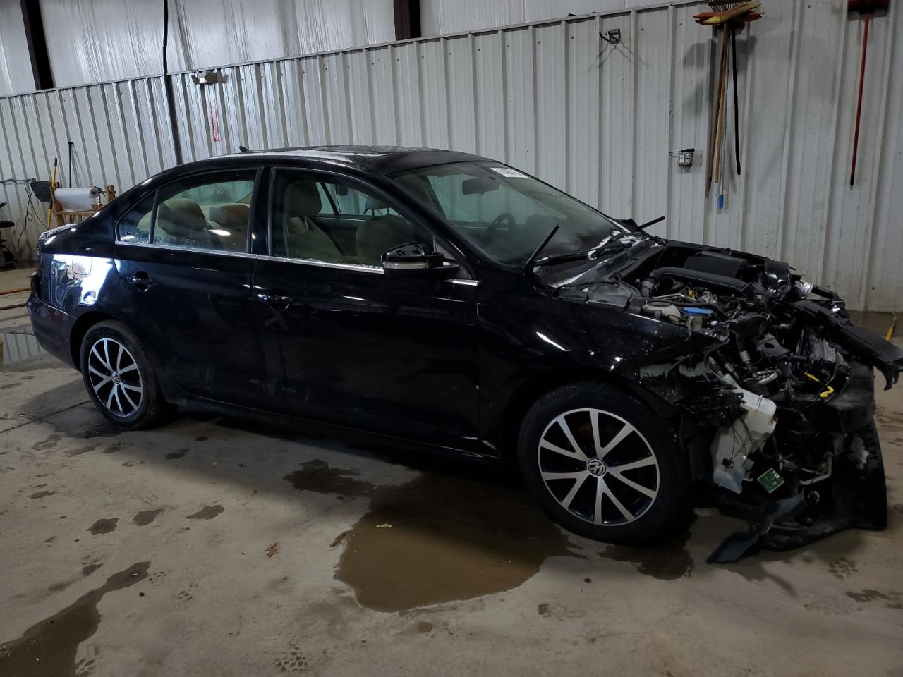 2017 Volkswagen Jetta - Image 4