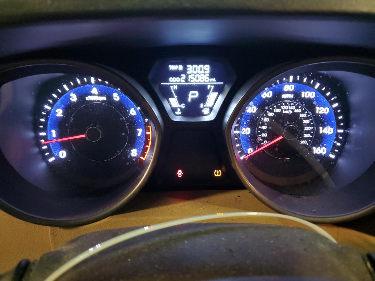 2013 Hyundai Elantra - Image 9