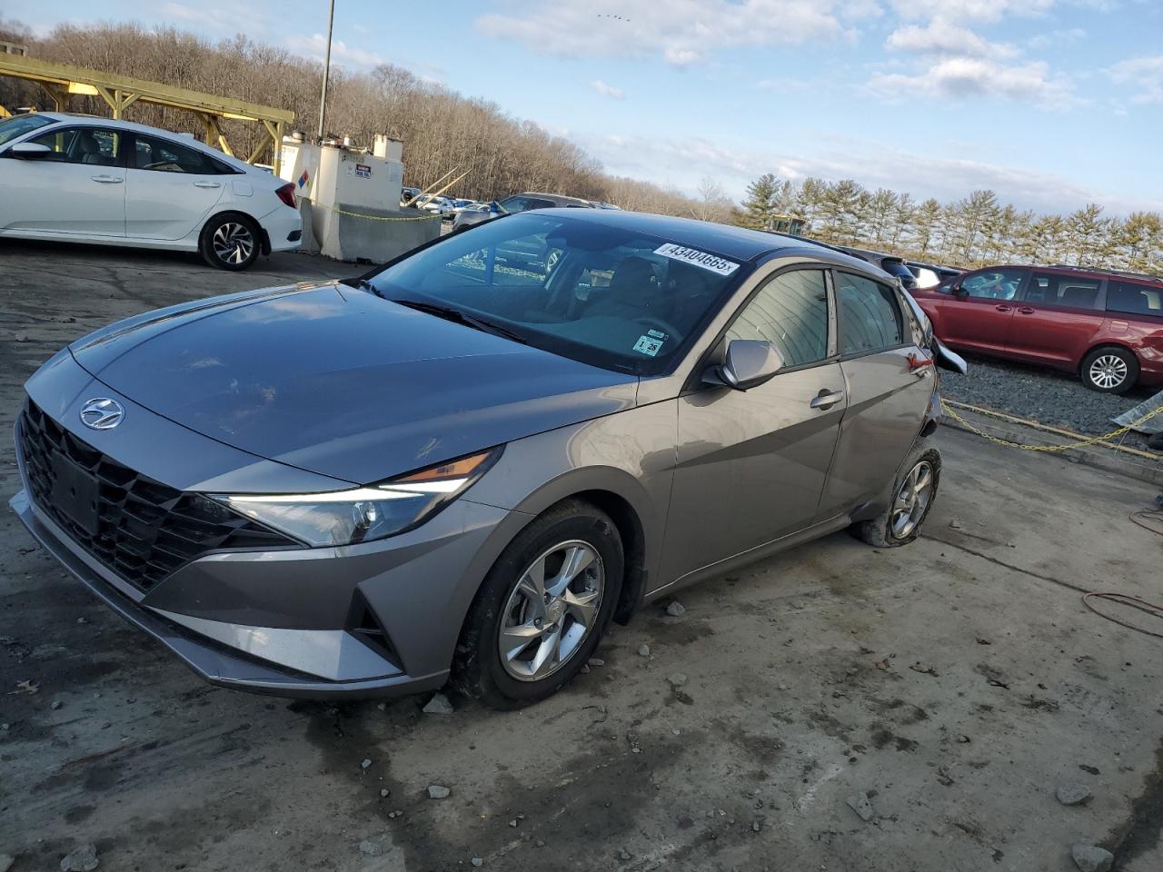 2023 Hyundai Elantra - Image 1