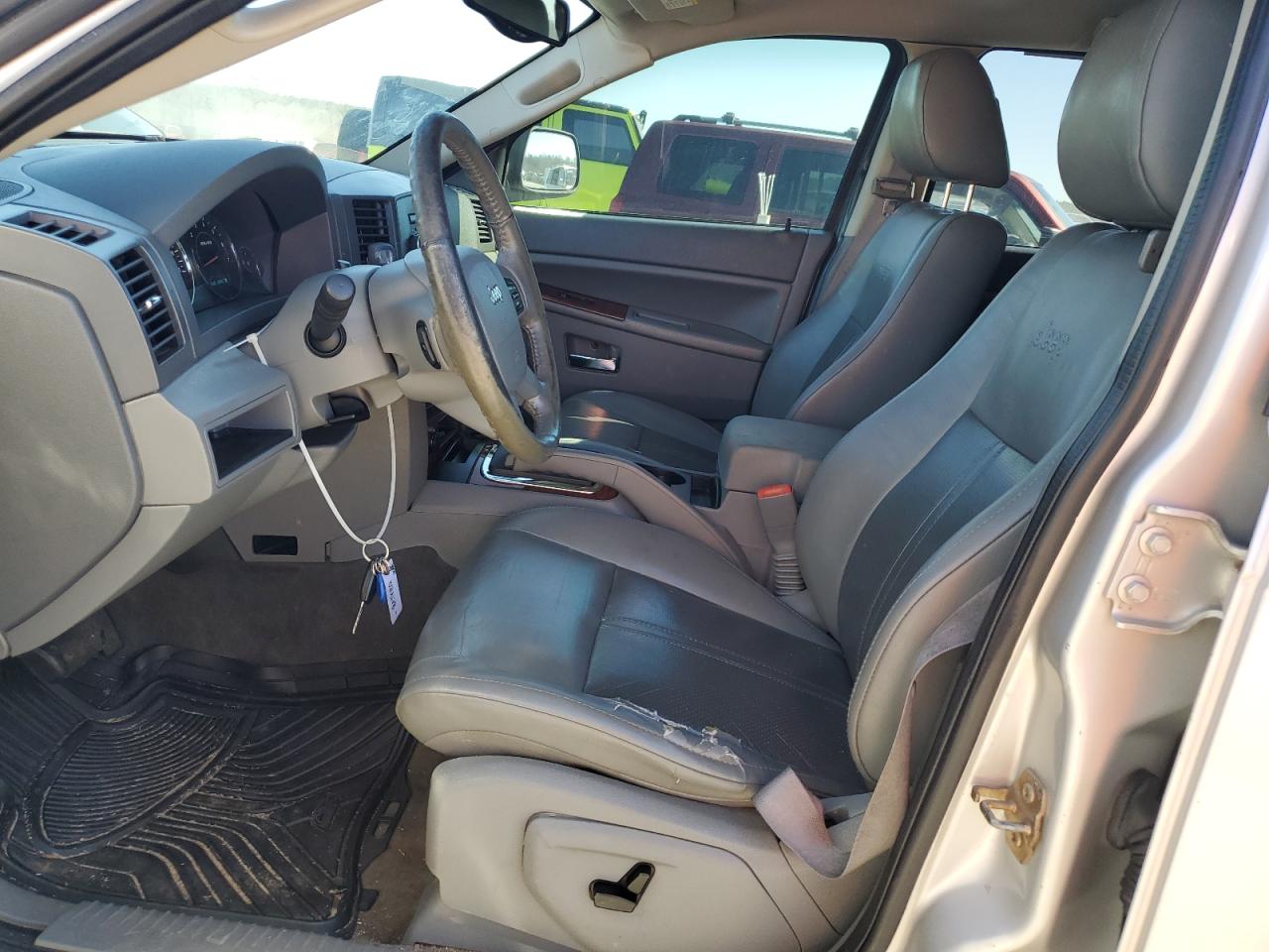 2005 Jeep Grand Cherokee - Image 7