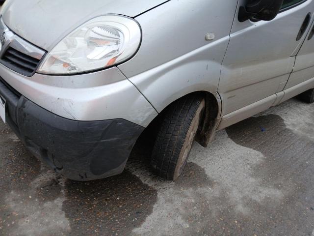 2006 VAUXHALL VIVARO 270