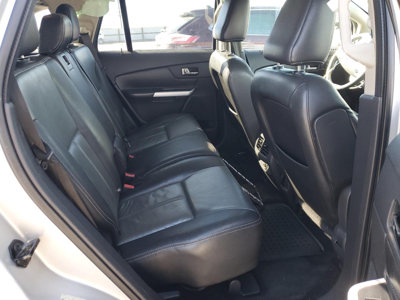 2011 Ford Edge - Image 11
