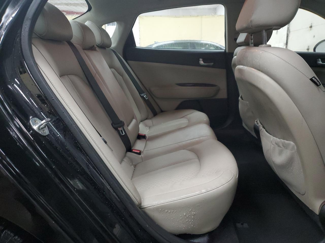 2016 Kia Optima - Image 10