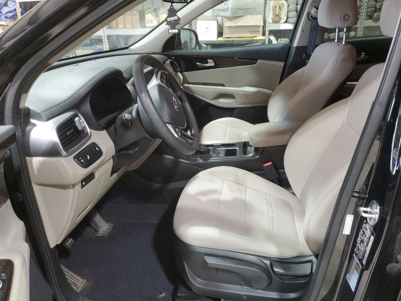 2020 Kia Sorento - Image 7