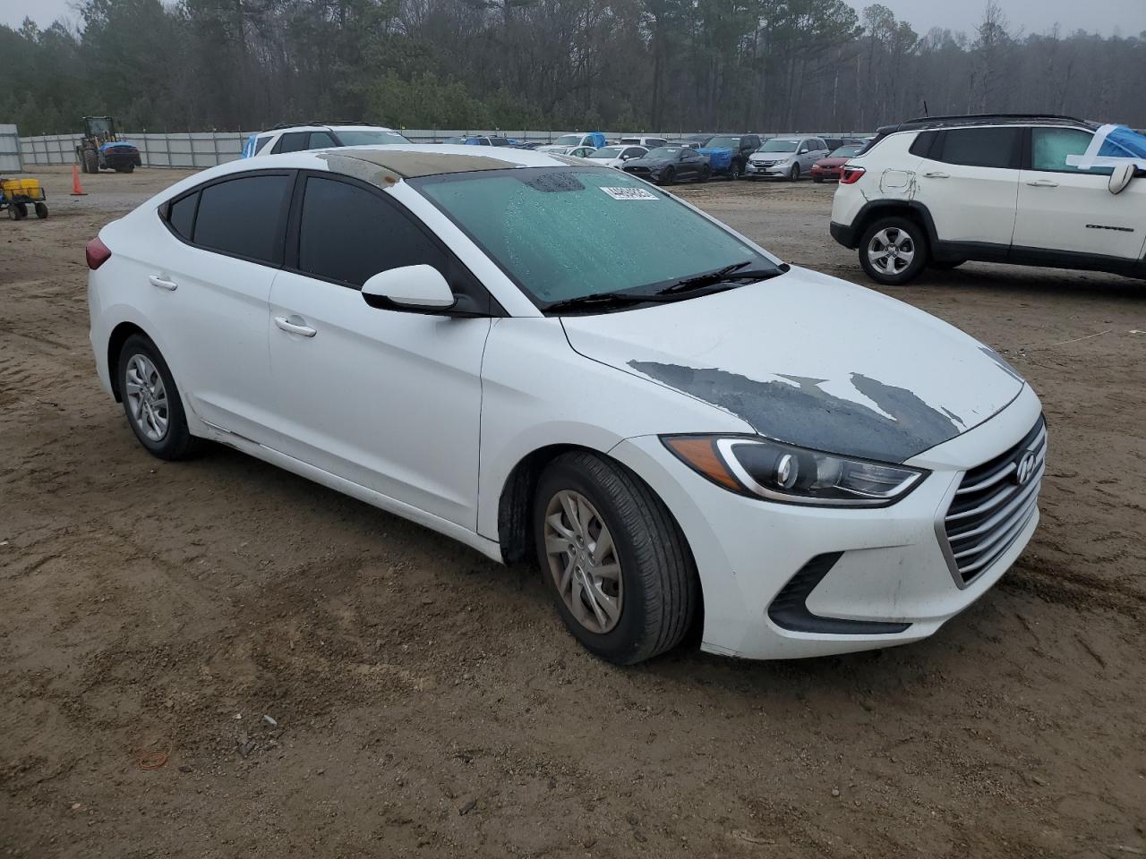 2018 Hyundai Elantra - Image 4