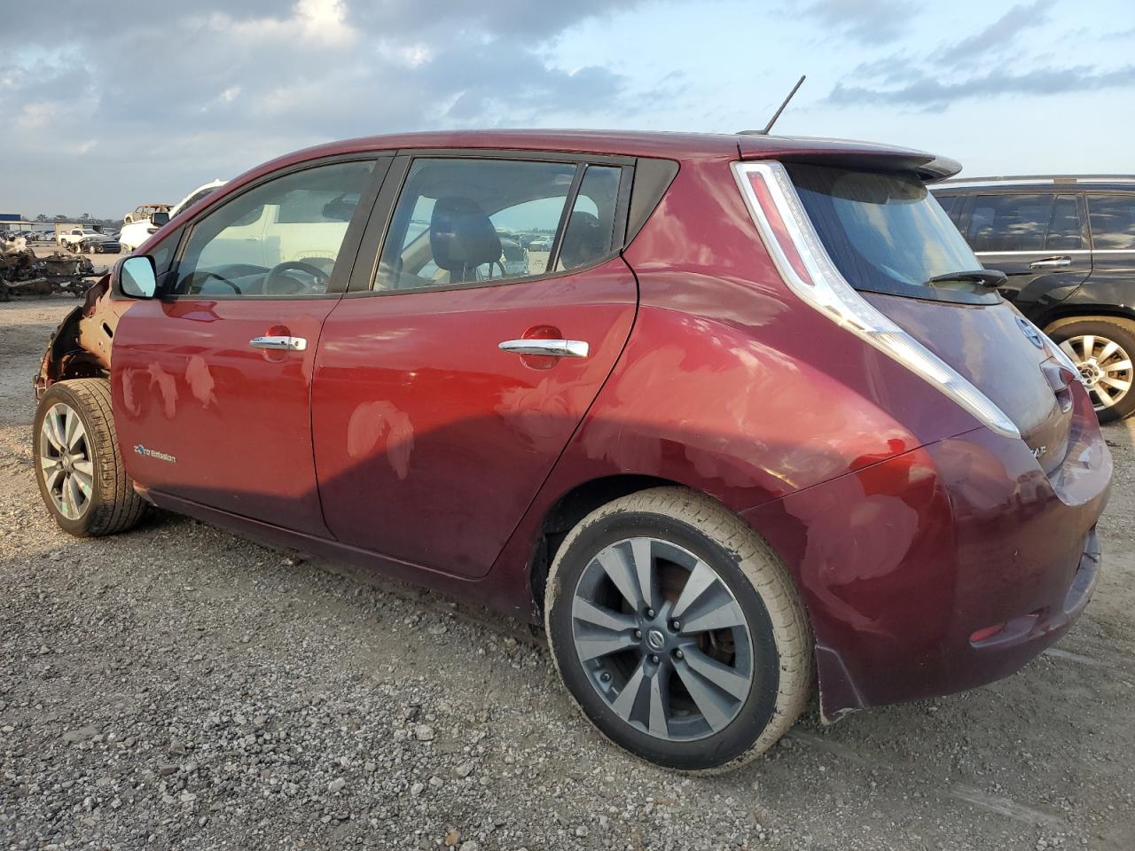 2017 Nissan Leaf - Image 2